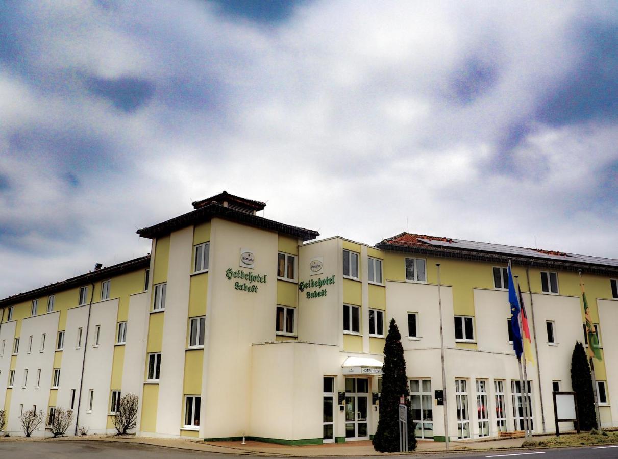 Heidehotel Lubast Exterior photo